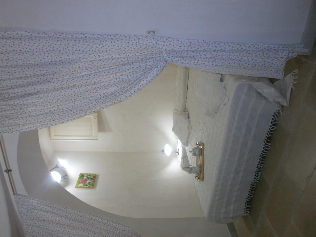 Trullo Villa Giuliana Con Giardino Posizione Panoramica Free Wifi オストゥーニ 部屋 写真