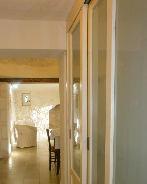 Trullo Villa Giuliana Con Giardino Posizione Panoramica Free Wifi オストゥーニ 部屋 写真
